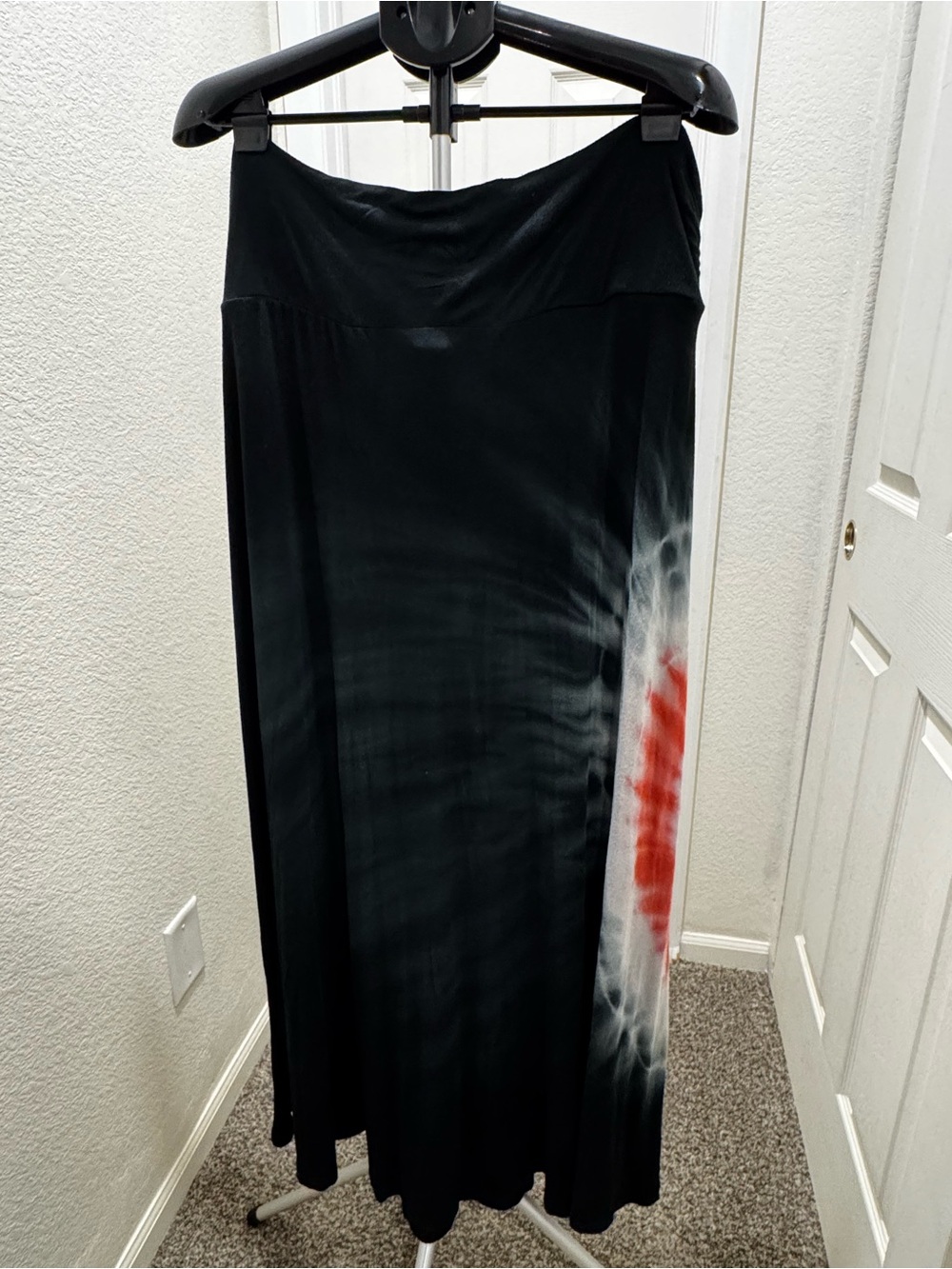 🖤 Deb | Black Maxi Skirt with Coral Tie-Dye Side Accent